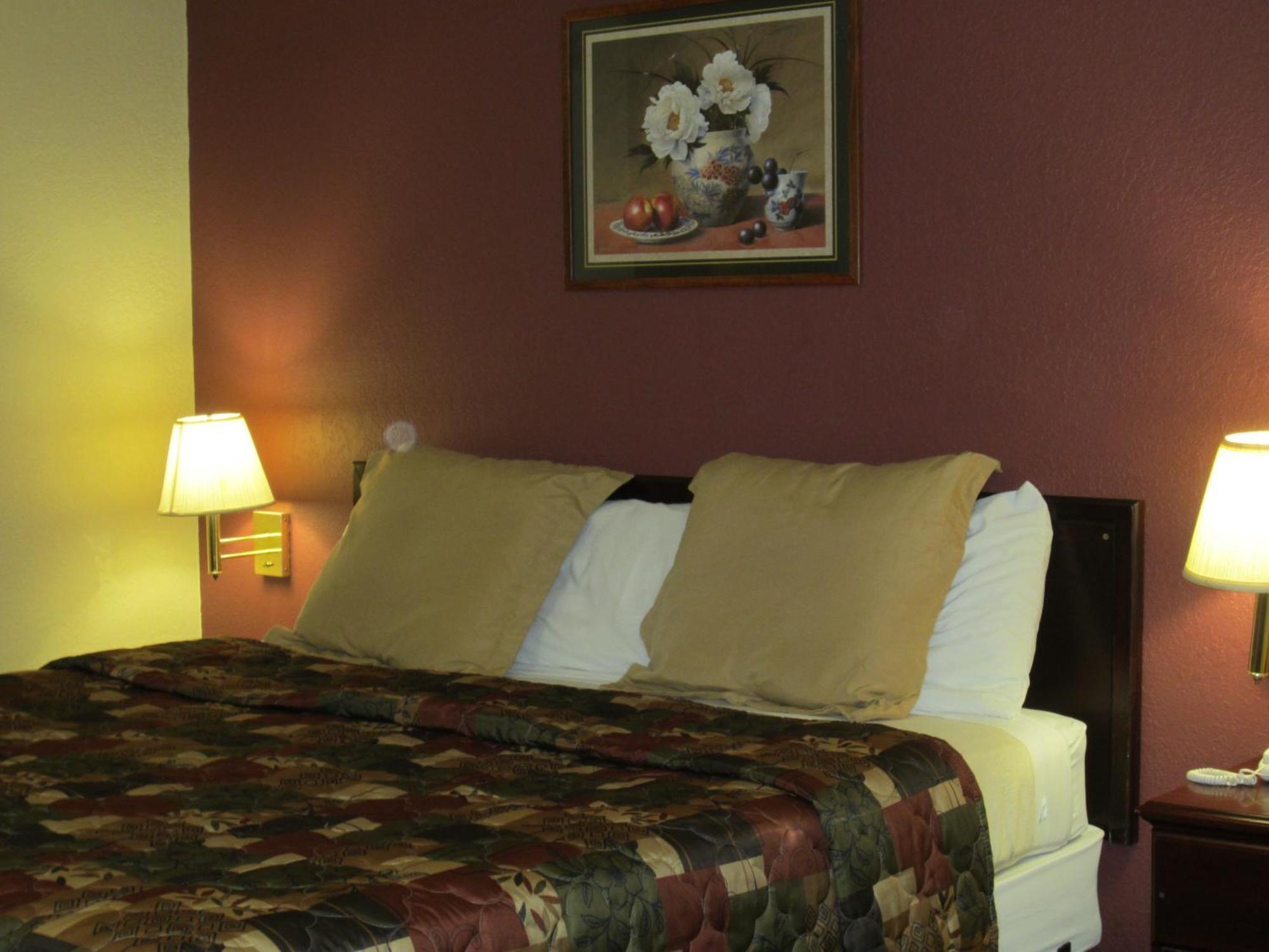 First Western Inn - 페어몬트시티 외부 사진